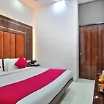 Hotel Star Villa - Budget Friendly